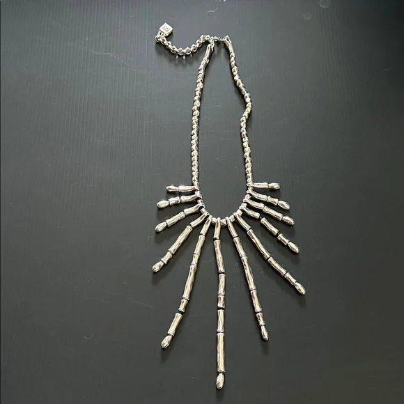 UNO de 50 Long Silver "Esta La Tita" Necklace - Picture 6 of 9